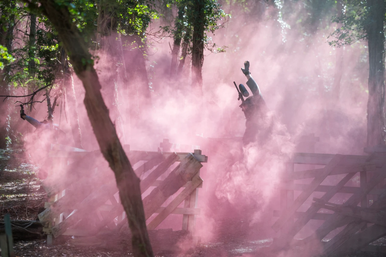 PaintBall Clermont-Ferrand Auvergne Adulte fumigène EVG